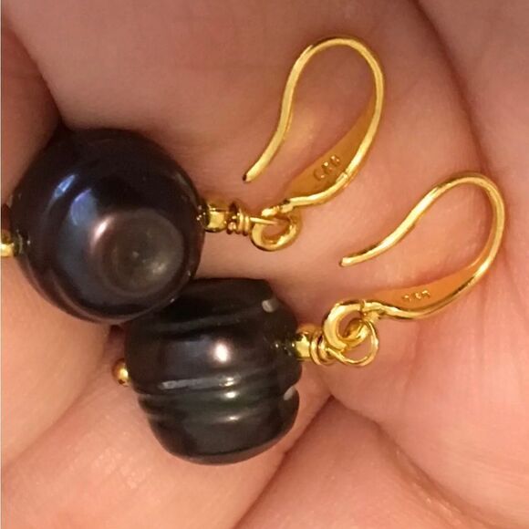 Tahitian Black Baroque Pearl Earrings 18KYG Over 925 Fine Silver - Picture 10 of 10